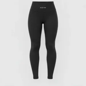 Studio Legging — original ACEIDO concept product photograph